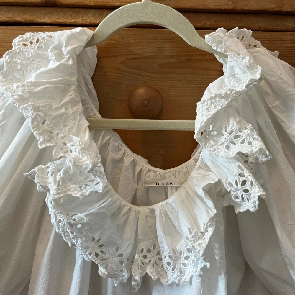 Doen Samara White Eyelet Blouse - Picture 4 of 8